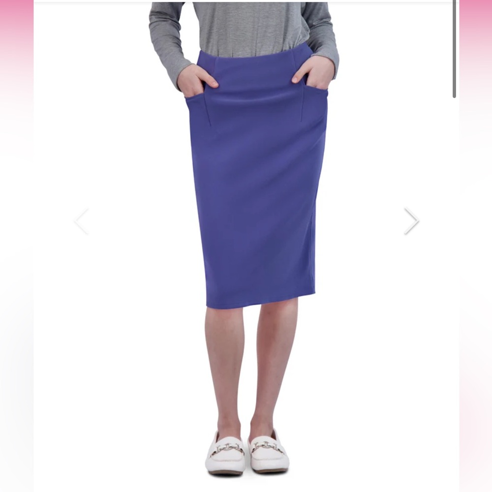 LIKE NEW!! Snoga Perfect Fit Pencil Skirt (24”) in Marlin Blue